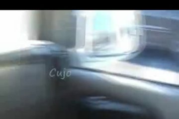 Негритянка трахает парня за рулём