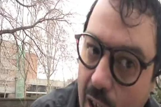 Смешной очкарик. Прикольный очкарик. Ботаны вечеринка. Преподаватель и студентка. Тухлая вечеринка.