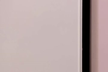 Лесбиянки ублажают друг друга на кровати