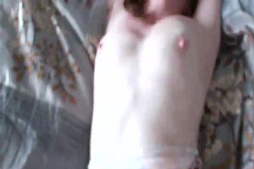 Парень снимает на видео секс со своей подружкой