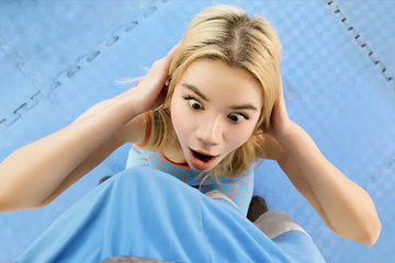 Стройная милфа занялась сексом в домашнем спортзале