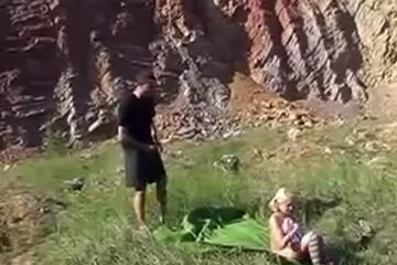 Девушку застали за шалостями
