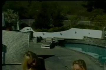 Сисястые лесби блондинки на шезлонге